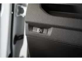 Opel Vivaro (2024) thumbnail 14