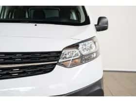 Opel Vivaro (2024) thumbnail 3