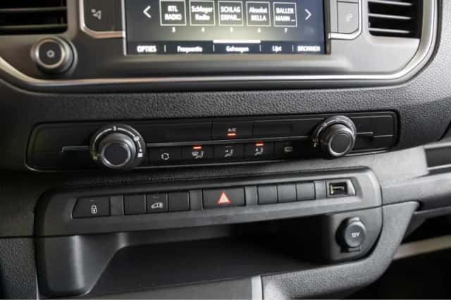 Opel Vivaro (2024) thumbnail 23