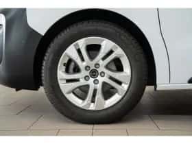 Opel Vivaro (2024) thumbnail 4