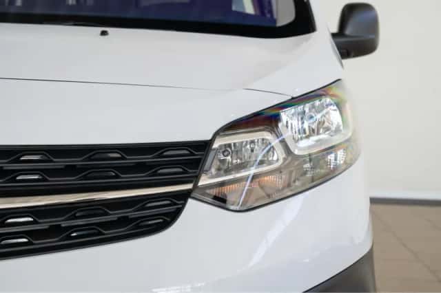 Opel Vivaro (2024) thumbnail 2