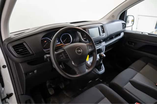 Opel Vivaro (2024) thumbnail 11