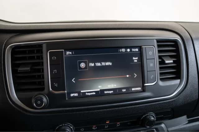 Opel Vivaro (2024) thumbnail 24