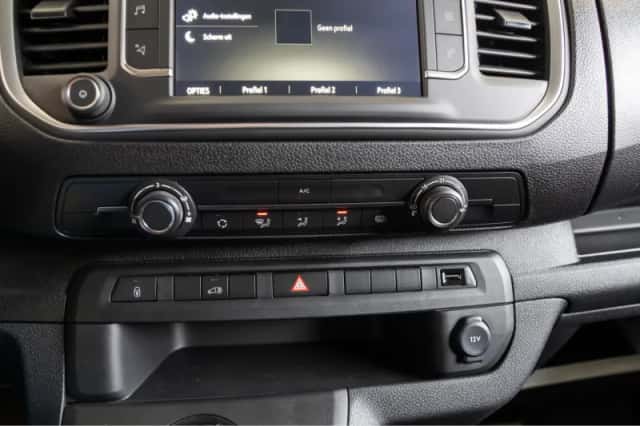 Opel Vivaro (2024) thumbnail 24