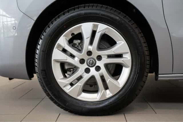 Opel Vivaro (2024) thumbnail 4
