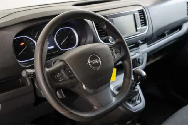 Opel Vivaro (2024) thumbnail 13