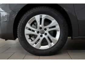 Opel Vivaro (2024) thumbnail 4