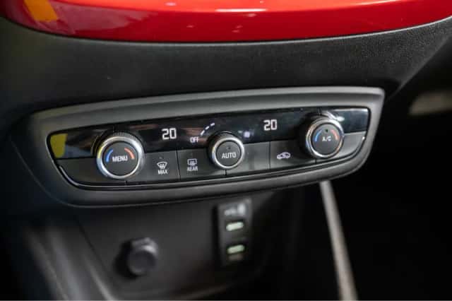 Opel Crossland (2021) thumbnail 25