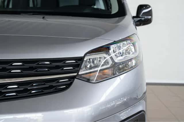 Opel Vivaro (2024) thumbnail 3