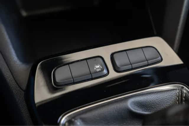 Opel Mokka (2022) thumbnail 21