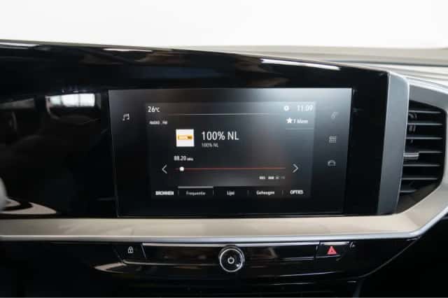 Opel Mokka (2022) thumbnail 24