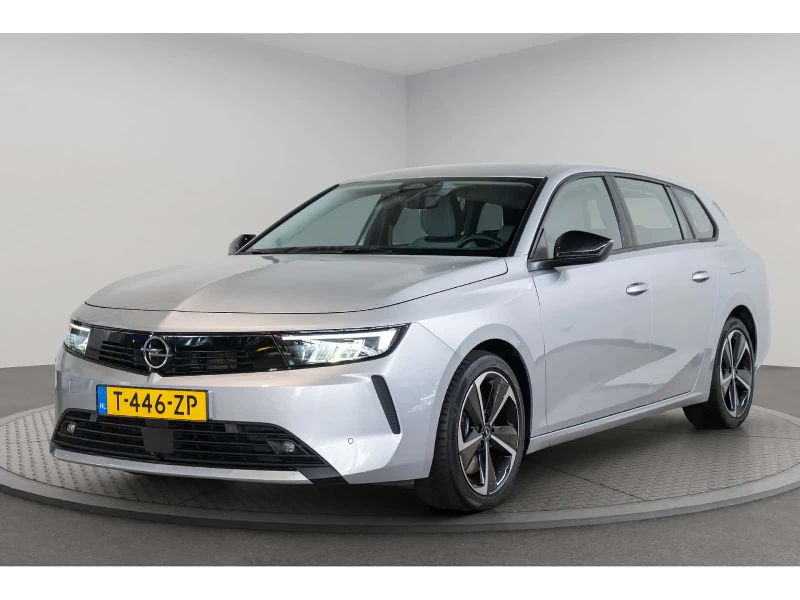 Opel Astra Sports Tourer (2023) — foto 1