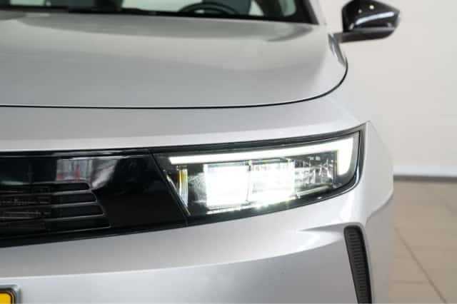 Opel Astra Sports Tourer (2023) thumbnail 2