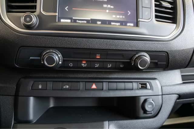 Opel Vivaro (2024) thumbnail 23