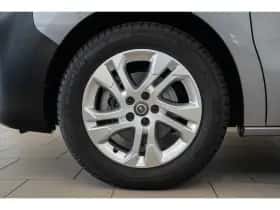 Opel Vivaro (2024) thumbnail 4