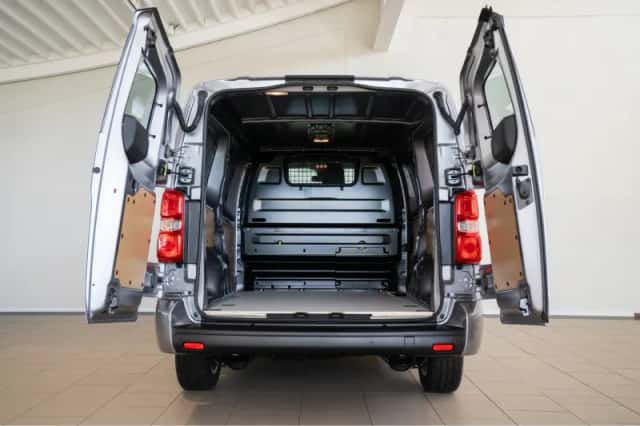 Opel Vivaro (2024) thumbnail 9