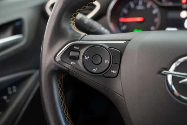 Opel Crossland X (2020) thumbnail 17