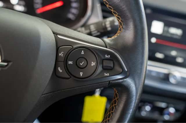 Opel Crossland X (2020) thumbnail 18