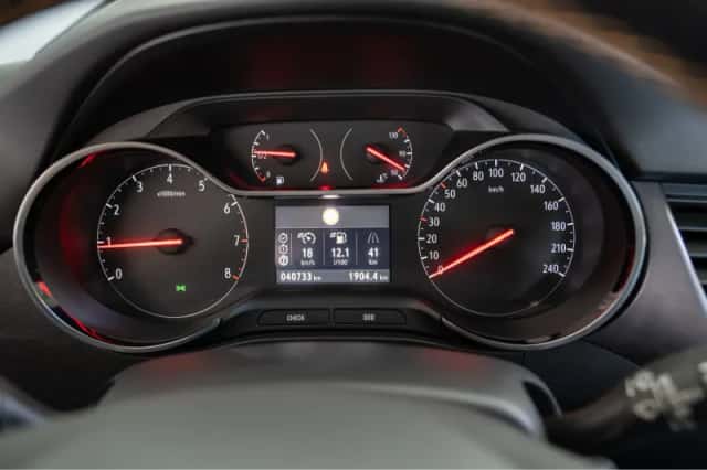 Opel Crossland X (2020) thumbnail 16