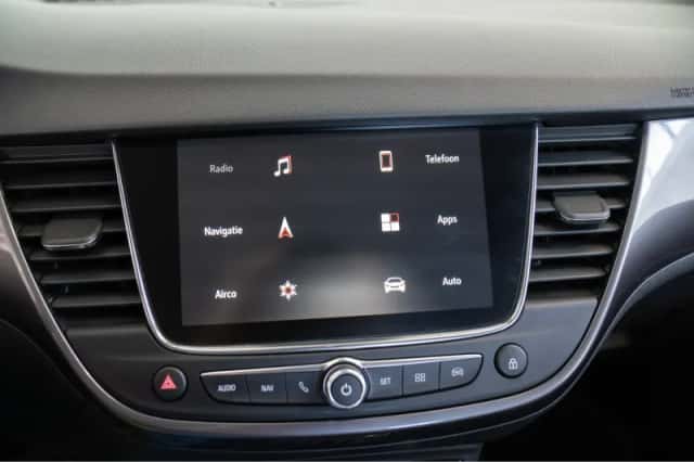 Opel Crossland X (2020) thumbnail 24