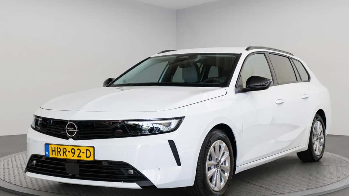 Opel Astra Sports Tourer (2025) — foto 1