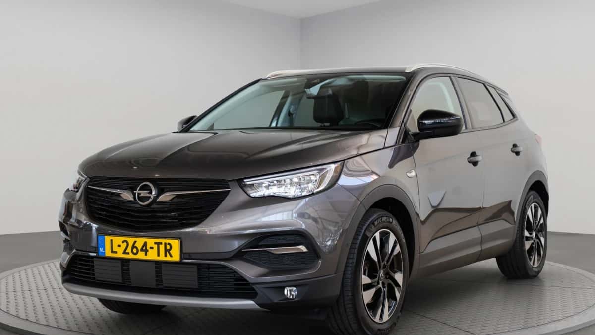 Opel Grandland X (2021) — foto 1