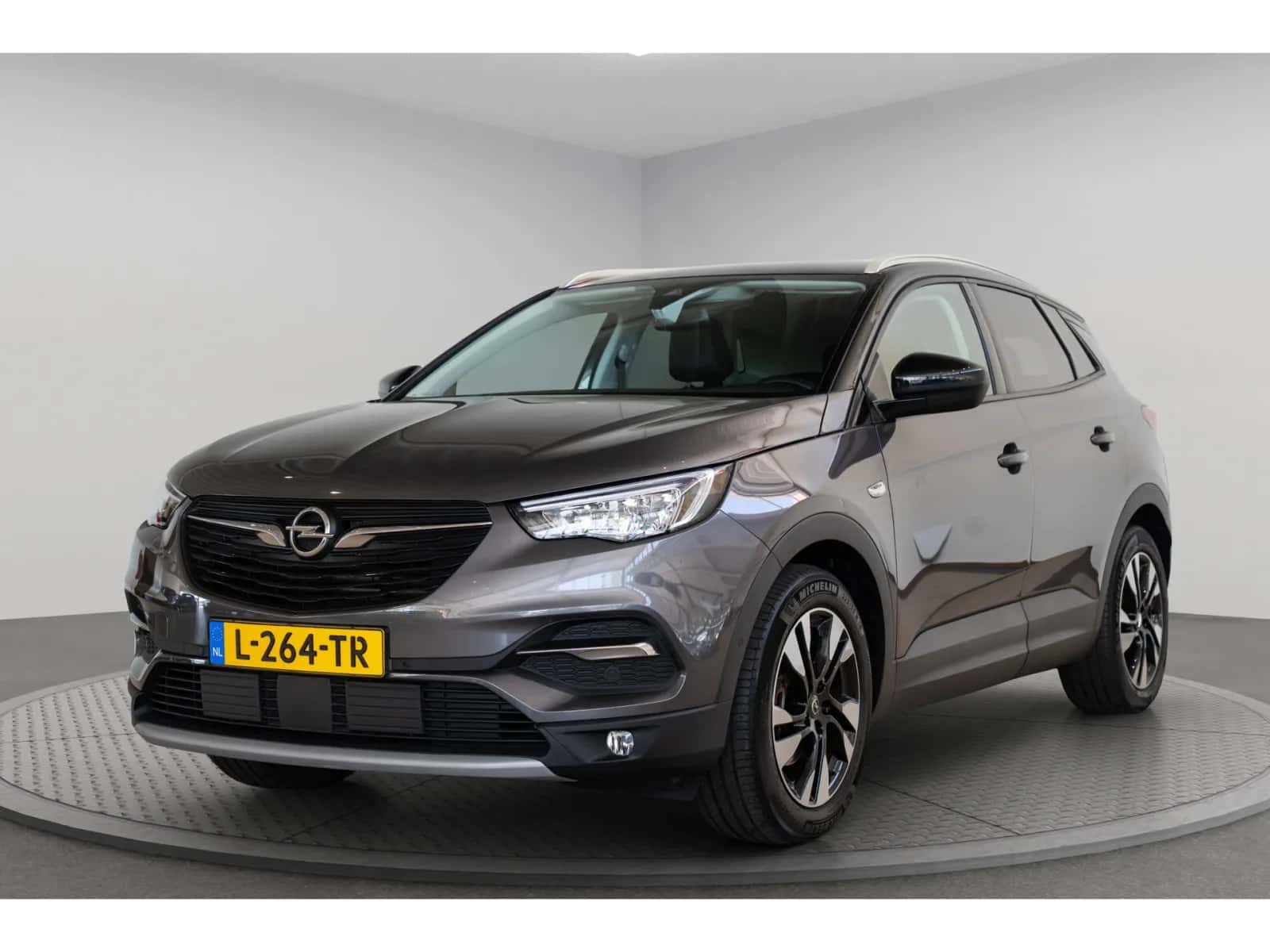 Opel Grandland X (2021) — foto 1