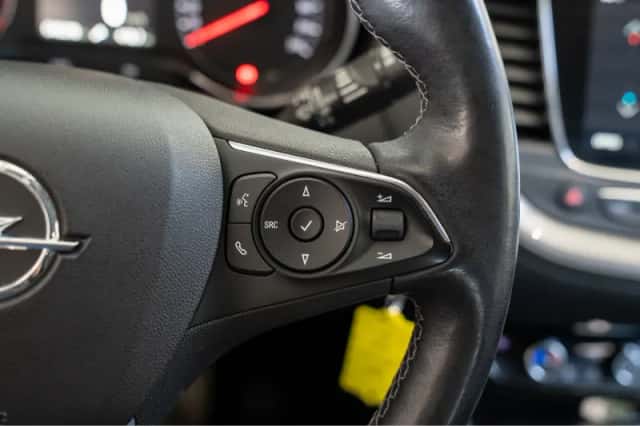 Opel Grandland X (2021) thumbnail 21