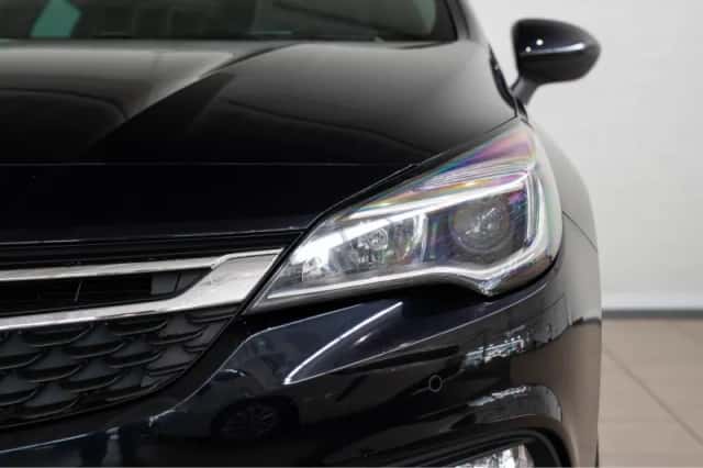 Opel Astra (2018) thumbnail 2