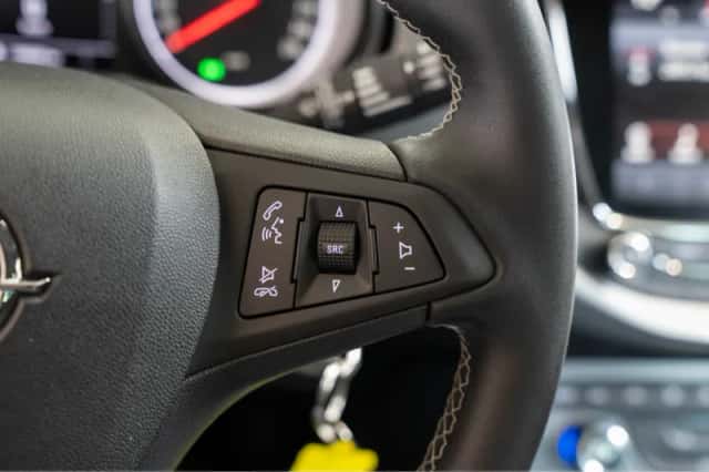 Opel Astra (2018) thumbnail 18