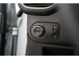 Opel Crossland X (2019) thumbnail 15
