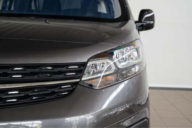 Opel Vivaro (2024) thumbnail 3