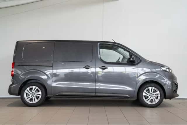 Opel Vivaro (2024) thumbnail 6