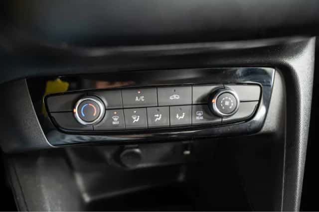Opel Corsa (2021) thumbnail 23