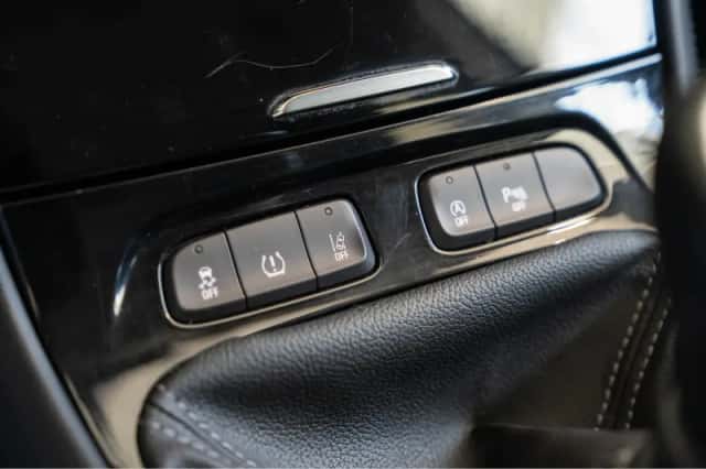 Opel Grandland X (2019) thumbnail 23