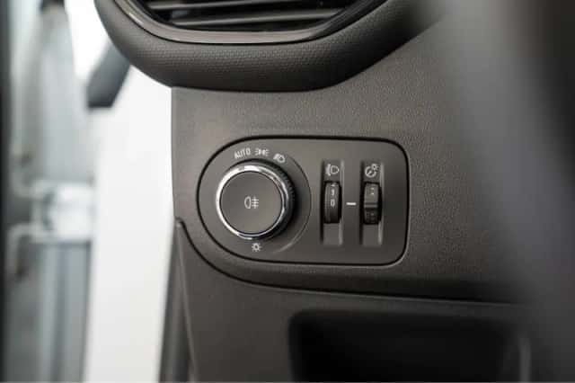 Opel Crossland (2021) thumbnail 17
