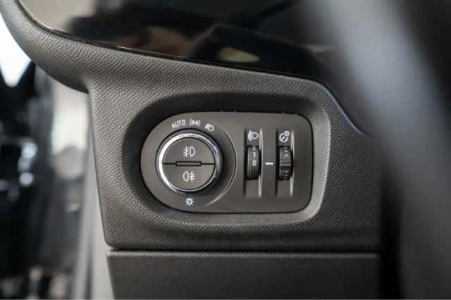 Opel Corsa (2021) thumbnail 15