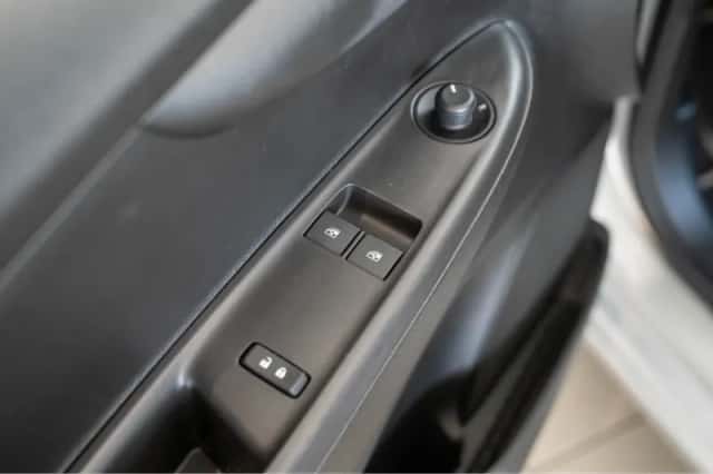 Opel Karl (2019) thumbnail 13