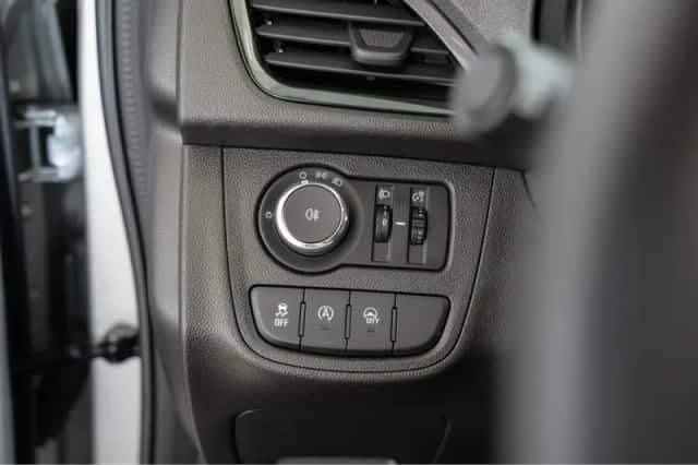 Opel Karl (2019) thumbnail 14