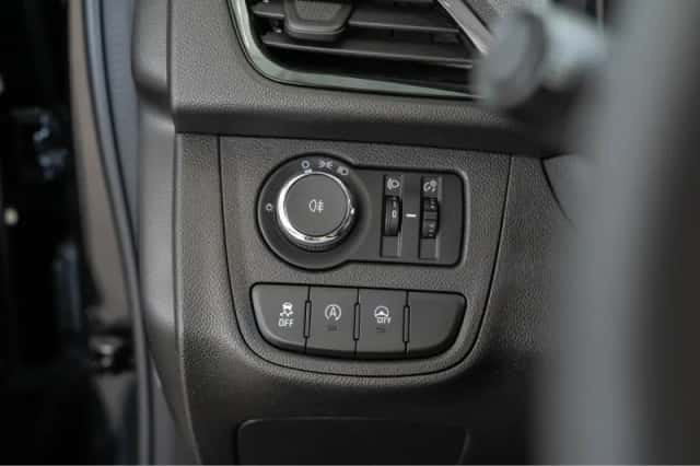 Opel Karl (2018) thumbnail 14