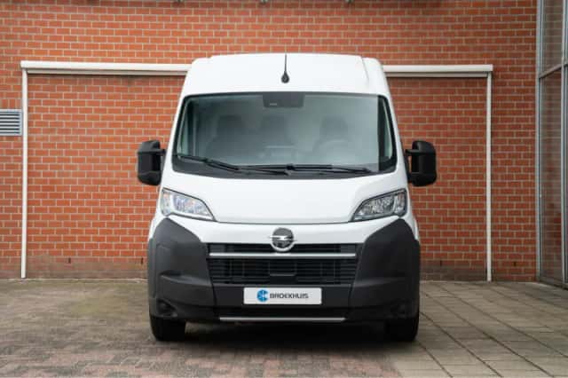 Opel Movano (2024) thumbnail 2