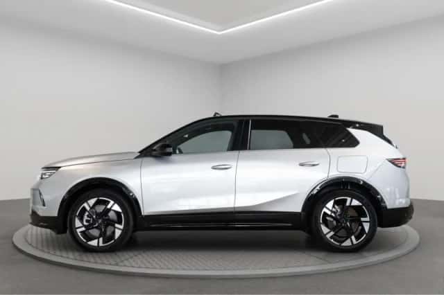 Opel Grandland (2025) thumbnail 4