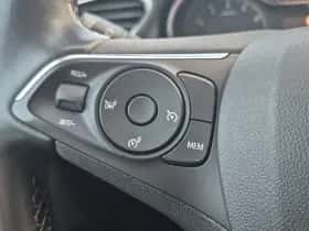 Opel Grandland X (2019) thumbnail 11