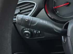 Opel Crossland X (2021) thumbnail 15