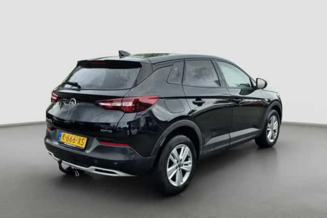 Opel Grandland X (2021) thumbnail 2