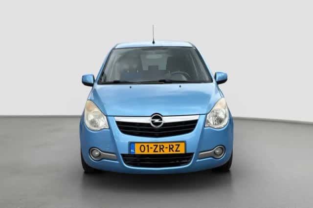 Opel Agila (2008) thumbnail 4