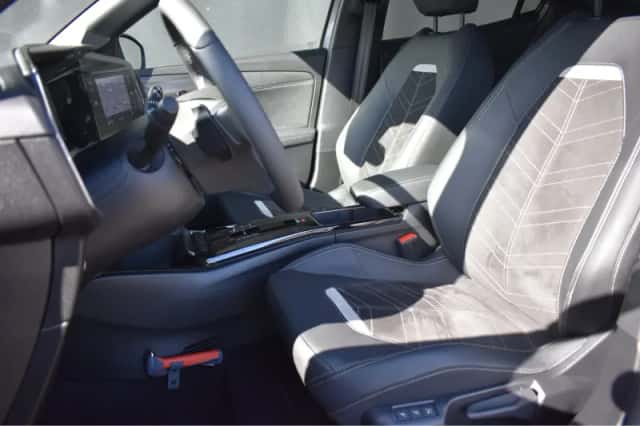 Opel Mokka (2024) thumbnail 6