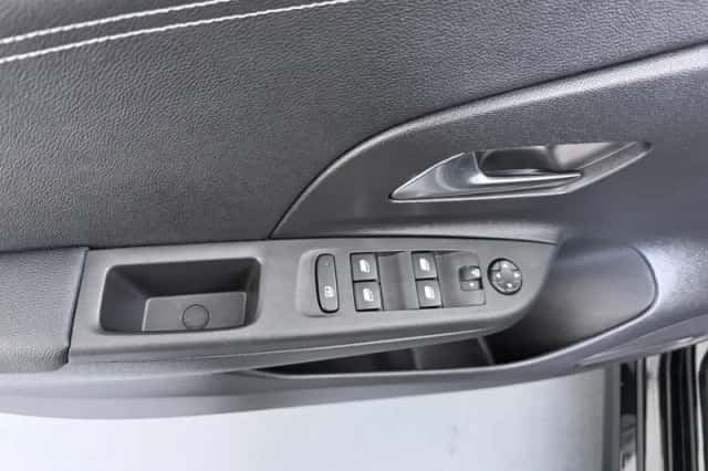 Opel Corsa (2022) thumbnail 8
