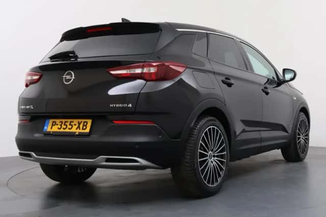 Opel Grandland X (2020) thumbnail 2