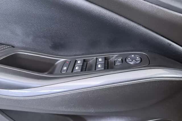 Opel Grandland X (2020) thumbnail 26